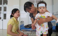 5 trẻ tím tái, nôn mửa sau tiêm vắcxin 