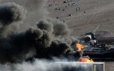 Taliban đốt 400 xe chở dầu cho NATO