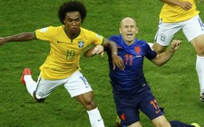 Brazil hay bóng đá Anh?