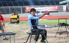 Bỏ phố thị về giúp quê hương