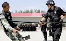 Khủng bố dao ở Tân Cương, hàng chục người chết