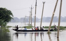 Lũ lớn “càn quét” Nepal, Ấn Độ, 160 người chết