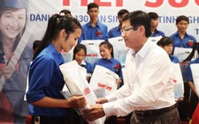 Tiếp sức đến trường 130 tân sinh viên Bắc Trung Bộ