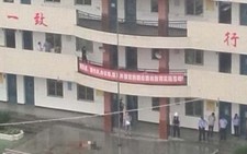 Tấn công bằng dao ở trường học, 9 người thương vong
