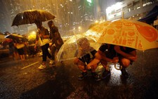 ​Biểu tình tại Hong Kong tiếp tục nóng lên