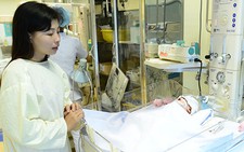 Vụ sản phụ bị xe trộn bê tông cán chết: bé sơ sinh hôn mê sâu
