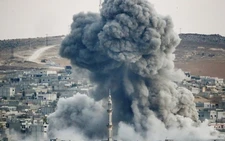 IS tấn công mỏ dầu chiến lược ở Syria, 30 người chết