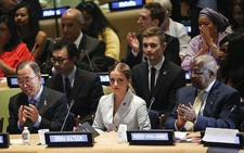 Emma Watson dùng sự nổi tiếng cho điều ý nghĩa
