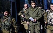 ​Miền đông Ukraine bầu cử trong tiếng pháo