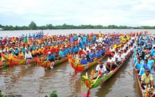 Trên 600.000 lượt người xem hội đua ghe Ngo