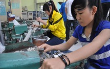 ​Lãi suất khó giảm sâu nhưng cần ổn định