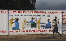 Số người thiệt mạng vì Ebola tiếp tục tăng vọt