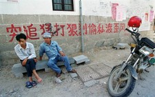 Phá đường dây 