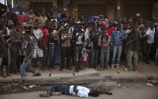Bác sĩ thứ 12 qua đời vì Ebola tại Sierra Leone