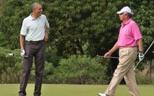 Chơi golf khi dân chạy lũ, thủ tướng Malaysia bị chỉ trích