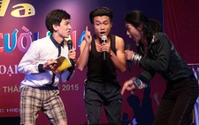 ​Sinh viên cười
