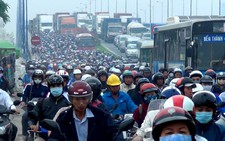 ​Ùn ứ cửa ngõ vì dự án “rùa bò”