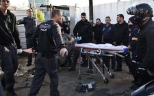 Israel: đâm dao loạn xạ trên xe buýt, 16 người bị thương