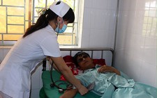 Người đàn ông bị ong chích trên 300 mũi đã hồi phục