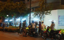 Sắp giao thừa, Sài Gòn xổ dưa hấu, hoa giá 