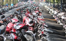 ​Nhiều bãi giữ xe đúng giá hạn chế nạn “chặt chém”