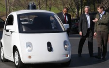 Google và Apple có thể ‘phá bĩnh” ngành xe hơi