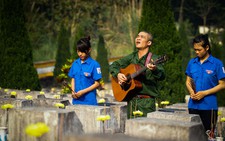 Về đây đồng đội ơi...