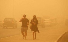 Bão cát biến Dubai thành... sao Hỏa