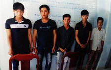 ​Bắt băng chuyên móc túi nữ sinh trên xe buýt