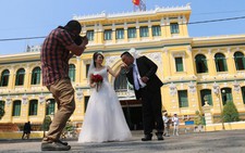 Tòa nhà Bưu điện TP.HCM thay xong 