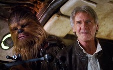 Star Wars:The Force Awakens hé lộ cảnh phim hấp dẫn