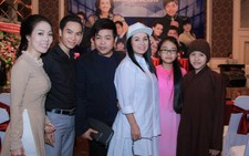 Quang Lê làm 