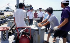 Tạm giữ tàu chở 32.000 lít dầu D.O không rõ nguồn gốc