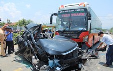 Bà mẹ mang thai 2 tháng trên xe Camry gặp nạn đã tử vong