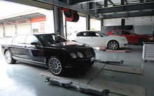 ​Xe Bentley và Lamborghini phía Nam được kiểm tra miễn phí
