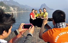 Ngược dòng sông Đà