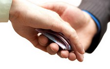 Tranh luận quanh đề xuất bỏ án tử hình tội tham ô?