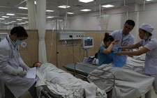 Vừa xuất viện, công nhân lại nhập viện nghi do ngộ độc khí