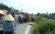 Băng qua đường sắt, nam thanh niên bị tàu đâm tử vong