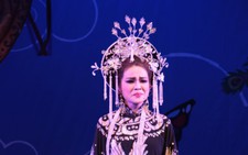 Ra mắt 