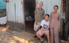 “Nặng gánh” ve chai nuôi 6 miệng ăn