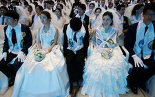 Kinh tế suy thoái, giới trẻ Hàn Quốc tiết kiệm chi phí đám cưới
