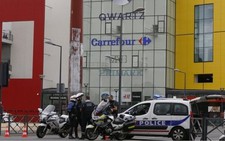 Giải cứu 18 con tin bị bắt cóc ở Paris