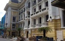 Nhà hát lớn Hà Nội: “Sơn thử nghiệm” hay “sơn lót” đều sai