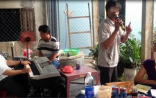 Hát nhạc sống gây ồn sẽ bị “bêu” tên