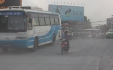 Vòng xoay Nguyễn Thái Sơn, TP.HCM bụi mù mịt