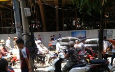 Thép công trường đường sắt Cát Linh - Hà Đông lại rơi