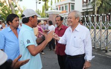 Hàng loạt xe khách lại ngưng chạy để phản đối 