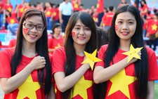 Đẹp lắm tình người Sài Gòn qua phóng sự ảnh Tuổi Trẻ