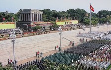 21 loạt đại bác vang rền trong lễ chào cờ mừng Quốc khánh tại Thủ đô